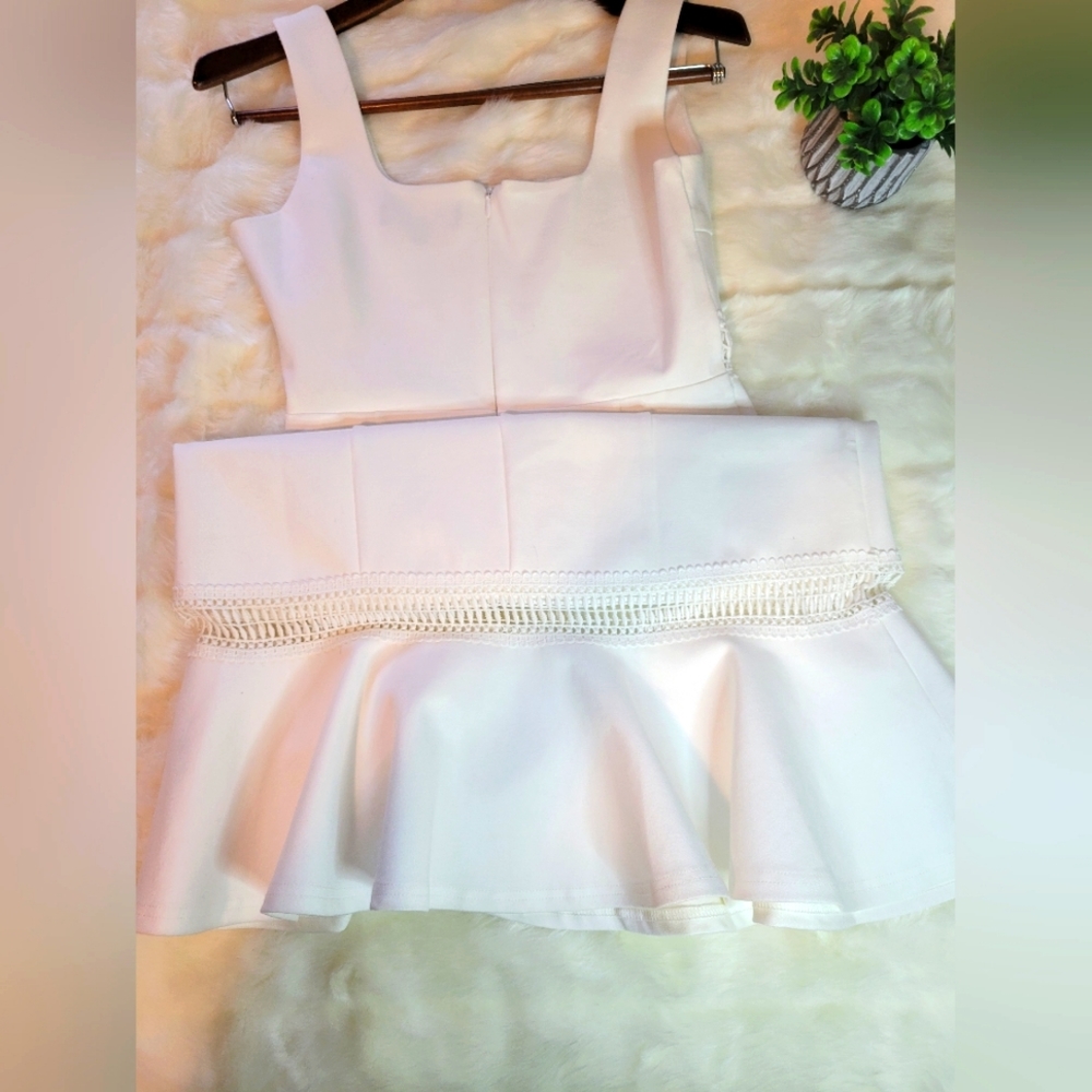 Lulu's | Martini Mama White Crochet Midi Dress | Sleeveless | Small - Picture 4 of 16